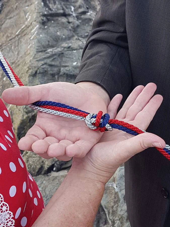handfasting ceremony